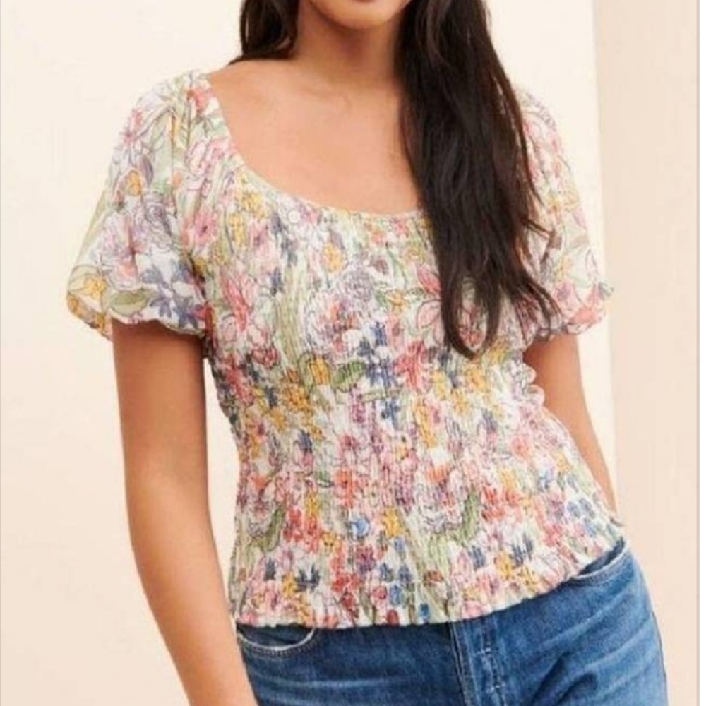 Anthropologie Aurelia Smocked Top Floral Cream Size Small Puff Sleeve